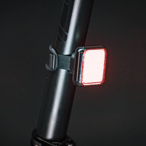 Velosipēda aizmugurējais lukturis Rock Machine R.Light 70 USB Black/Grey